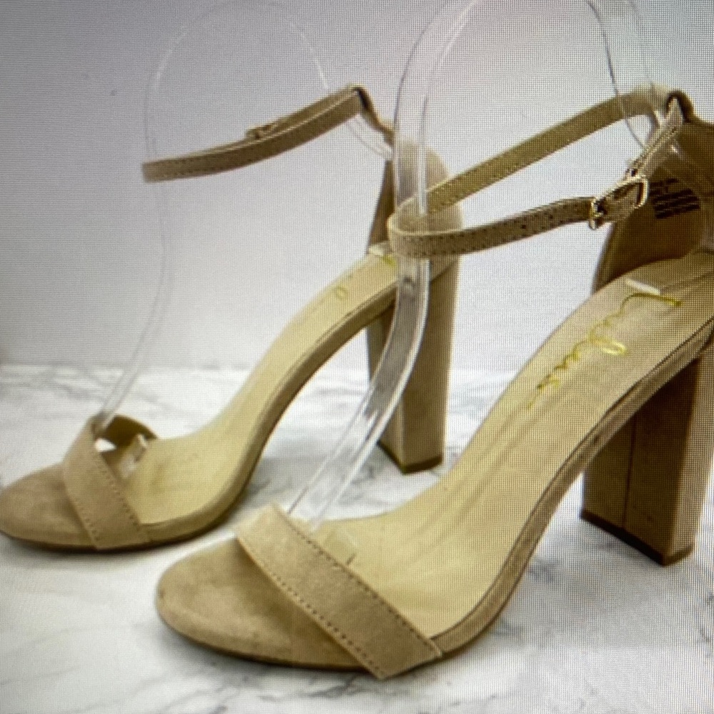 Lulu's Tan Block Heel Sandals
